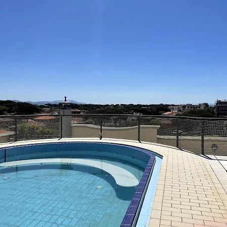 With Rooftop Pool *