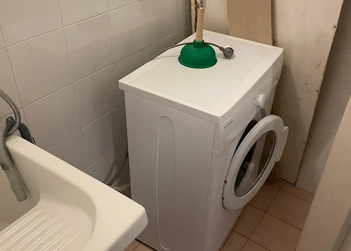 With Rooftop Pool Апартаменти *